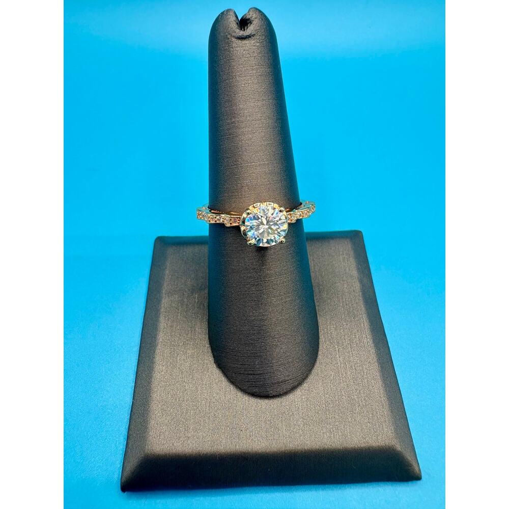 NWT 1CTW Moissanite Ring 14k Vermeil 925 Sterling Silver Sz 7 - Picture 7 of 8